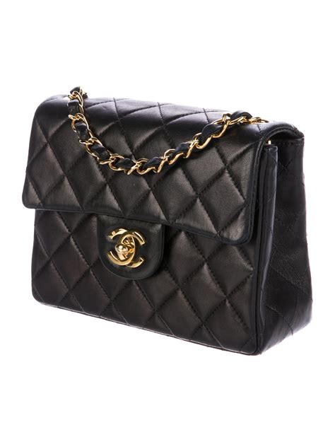 small chanel classic